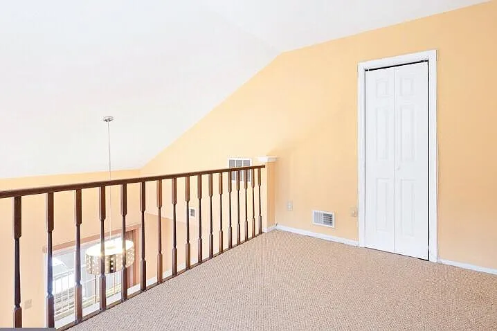 352 Andover Pl — Photo 6