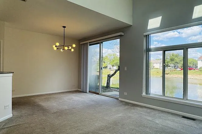 1046 Ripple Rdg — Photo 2