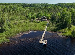 1088 S Shore Dr, Grand Marais, MN 55604