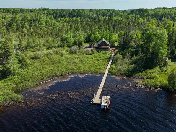 1088 S Shore Dr, Grand Marais, MN 55604