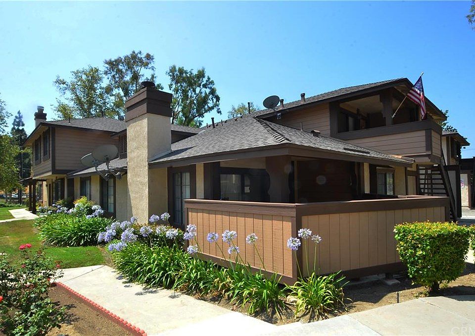 1st image of 21784 Laurelrim Dr Unit D