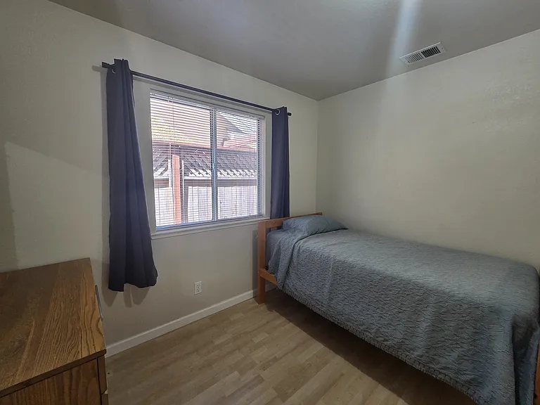 1412 Olympic Dr — Photo 15