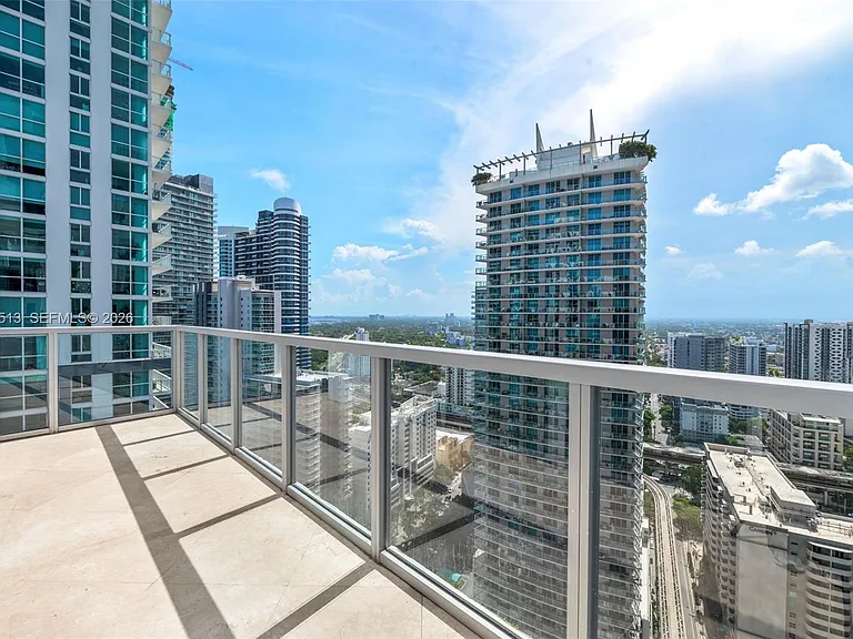 1050 Brickell Ave #3314 — Photo 2