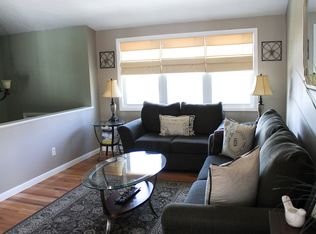 11 Sleepy Hollow Ct, Westerly, RI 02891