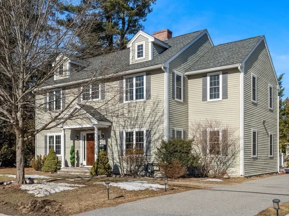45 Kingsbury St, Wellesley, MA 02481