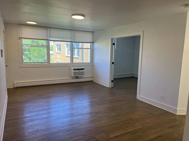 2515 West Jerome Apartments — Photo 13