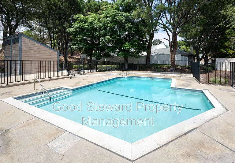 6646 Vista Loma — Photo 28