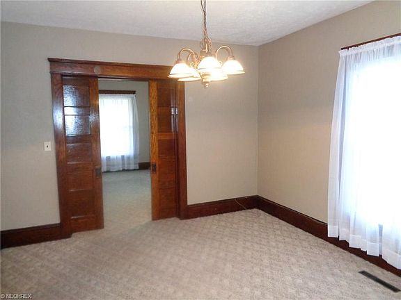 4th image of 319 Belmont Ave NW