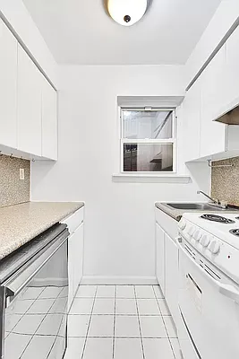 Rented by Corcoran | media 13