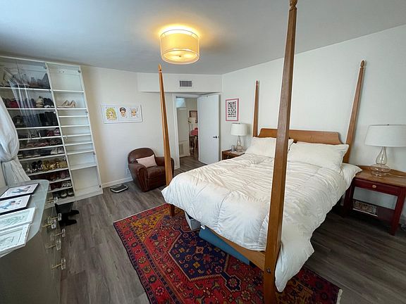 5th image of 11902 Gorham Ave Unit 101