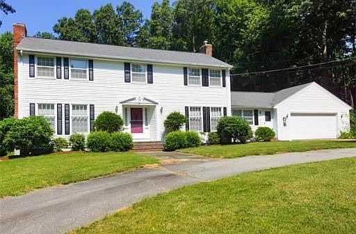 4th image of 20 Pigeon Hill Dr