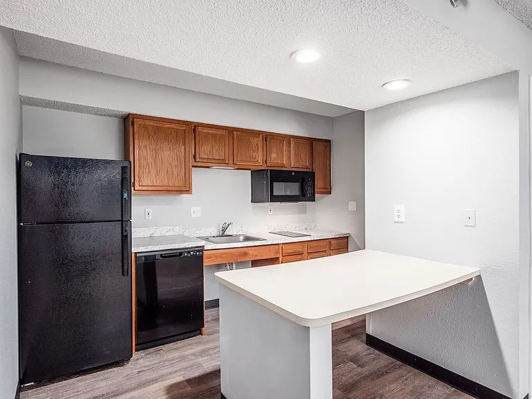 ReVi Columbus East — Photo 11