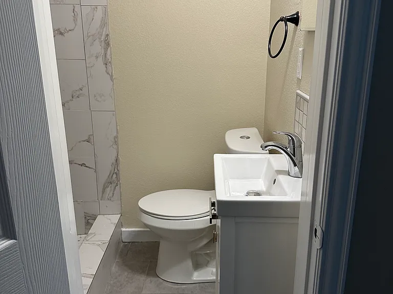 3435 Gordon Ave — Photo 44
