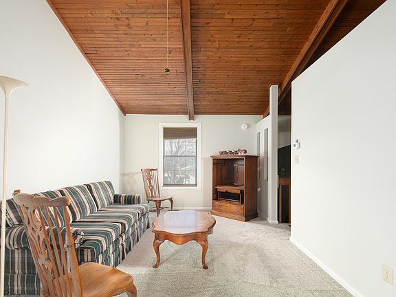 5th image of 3986 Lauren Way