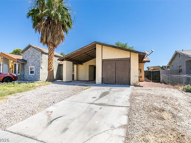 4732 Chantilly Ave — Photo 3