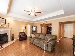 906 SW Castlewood St, Bentonville, AR 72712