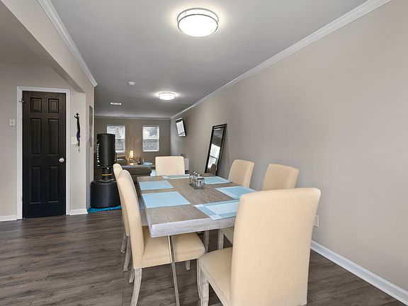 5th image of 215 NW Winding River Dr #G