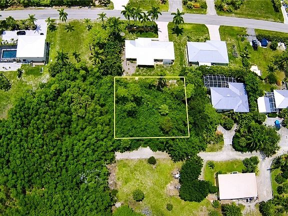 2nd image of 7455 Georgiana Dr