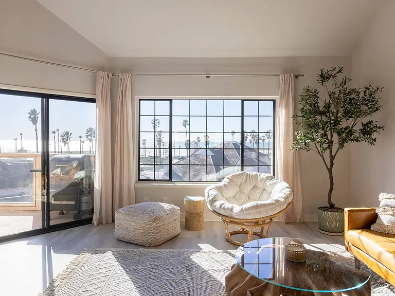 570 Terrace View Pl — Photo 2
