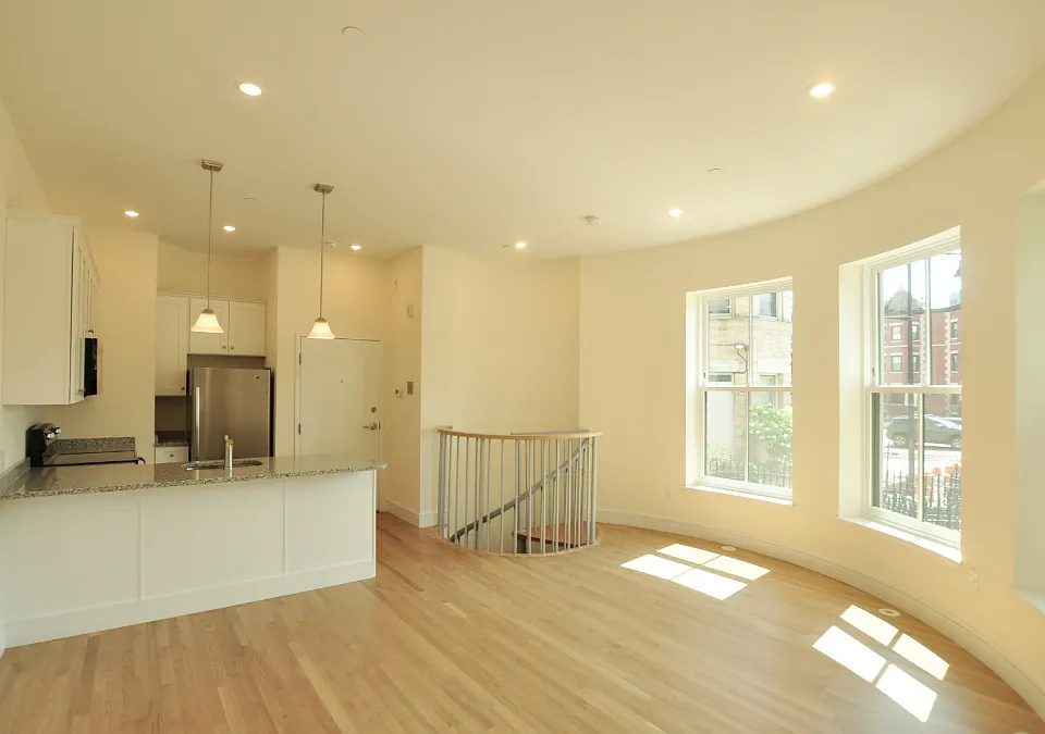 877 Beacon St #7