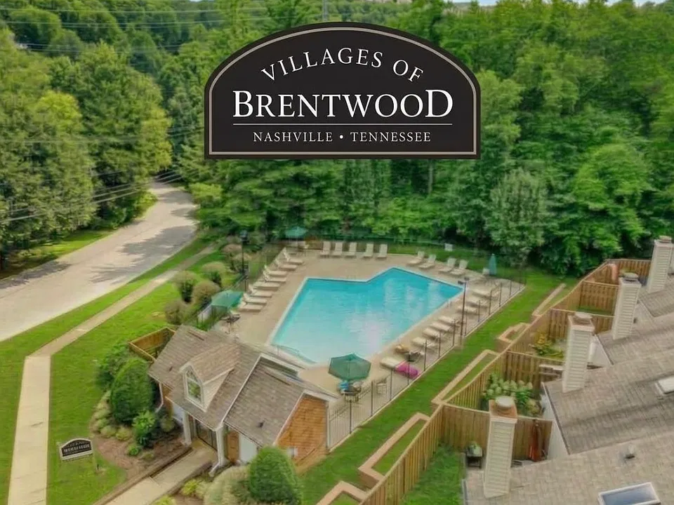 400 English Ivy Dr