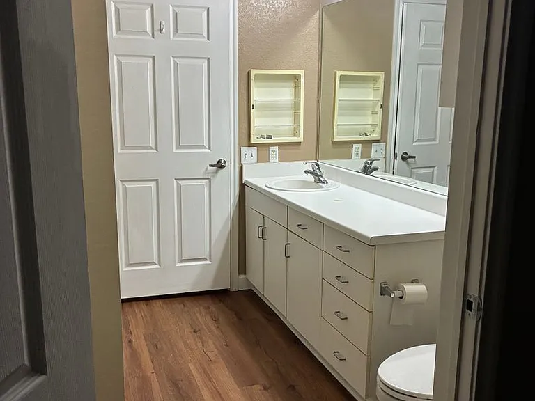860 N Orange Ave #101 — Photo 9