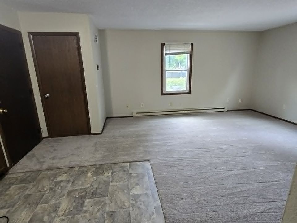 1st image of 5534 Glenridge Dr #B