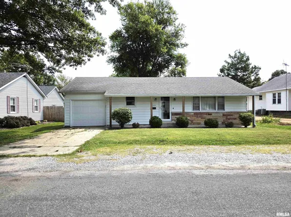 329 Sumner St, Carlinville, IL 62626