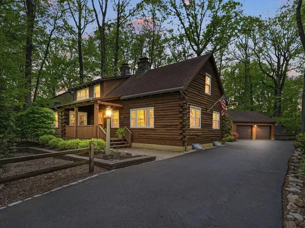 802 Homewood Dr, Riverton, NJ 08077