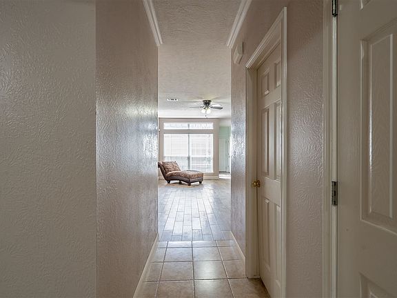 4th image of 7775 Pecan Dr
