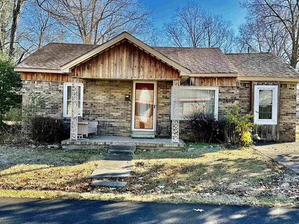 615 Hamilton St, Trenton, TN 38382