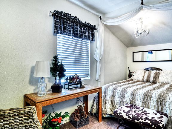 3rd image of 336 Knight Ave #C