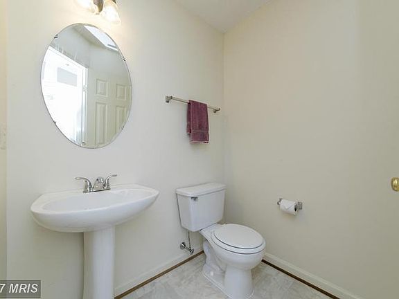 3rd image of 1816 Wye Mills Ln