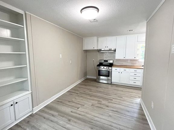 5th image of 165 Chotard Ave