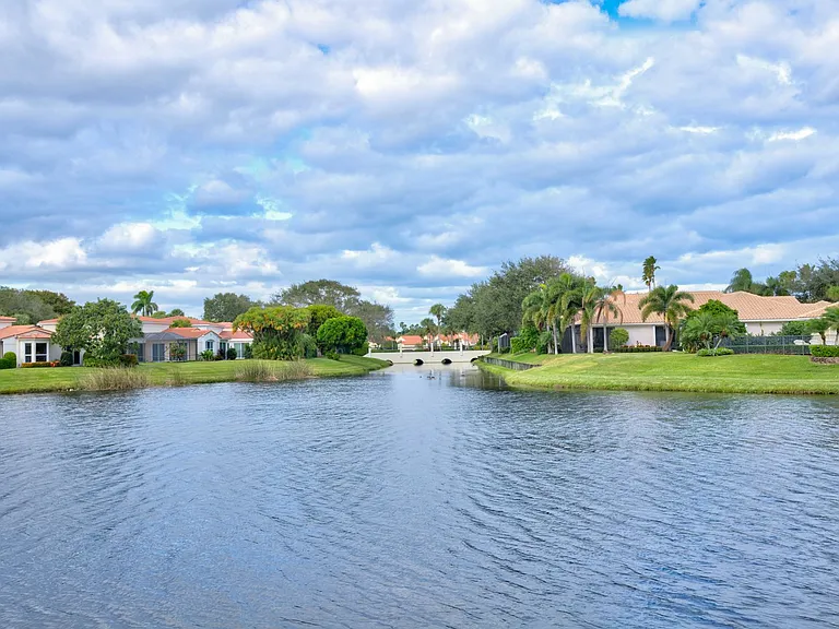 3518 Lantern Bay Dr — Photo 35