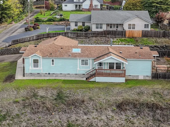 173 NE Main St, Winston, OR 97496