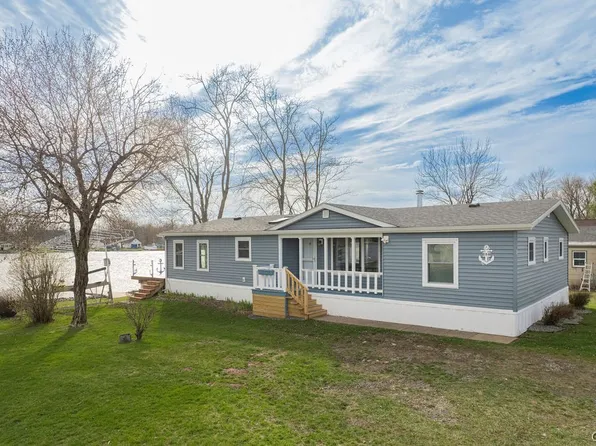 61 N River Dr, Central Square, NY 13036