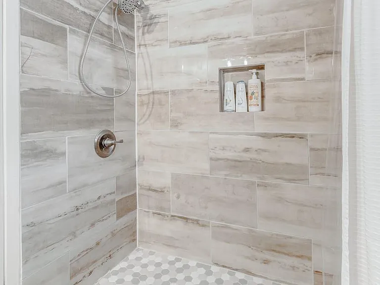 1115 Morris St — Photo 23