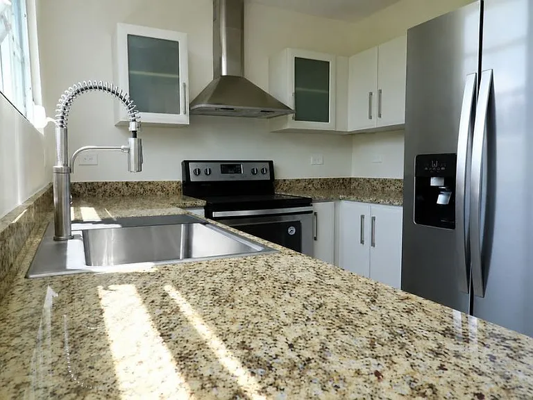 Cond Plaza del Palmar Apt 708 Edificio 7, 1386 Av — Photo 8