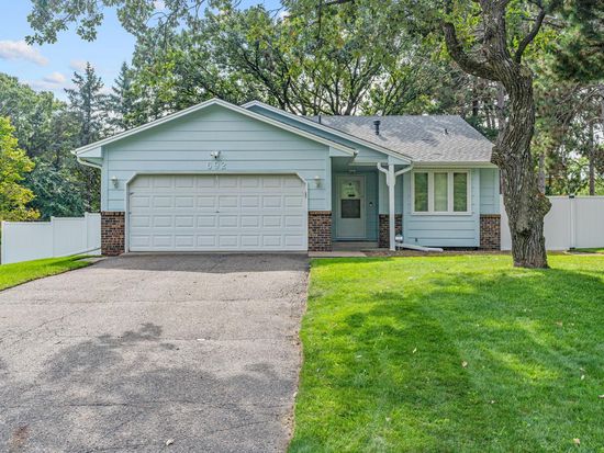 692 123rd Ave NW, Coon Rapids, MN 55448