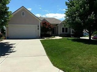 16787 W 157th Ter, Olathe, KS 66062