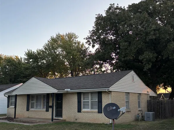 1806 Mound St, Winfield, KS 67156