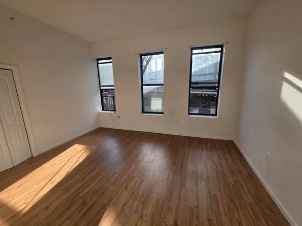 210 Broad St, Elizabeth, NJ