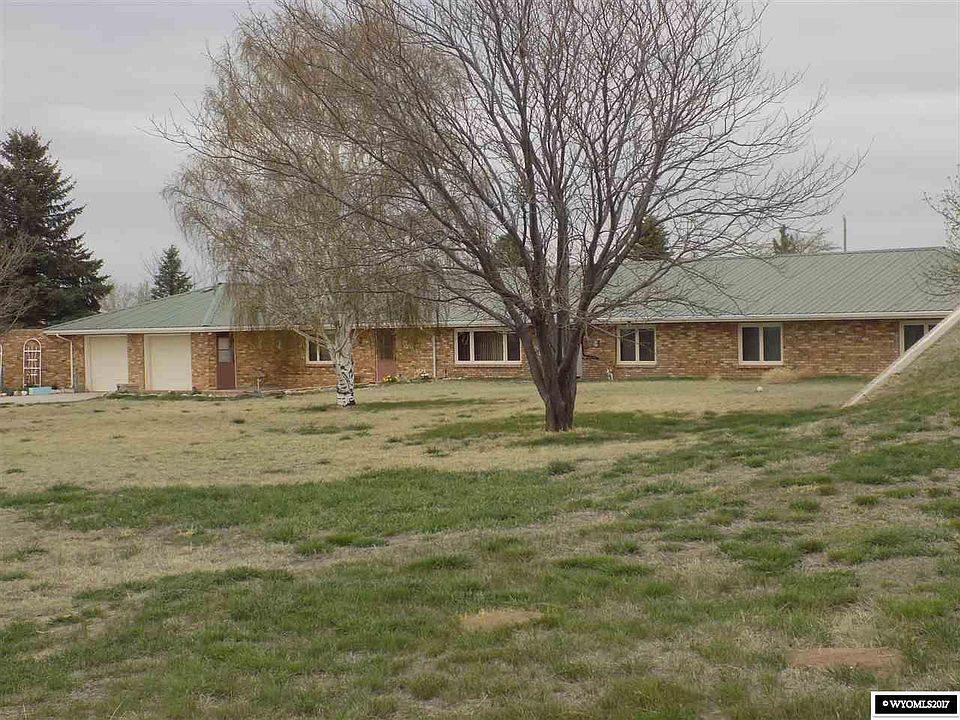 1st image of 107 Crest Dr