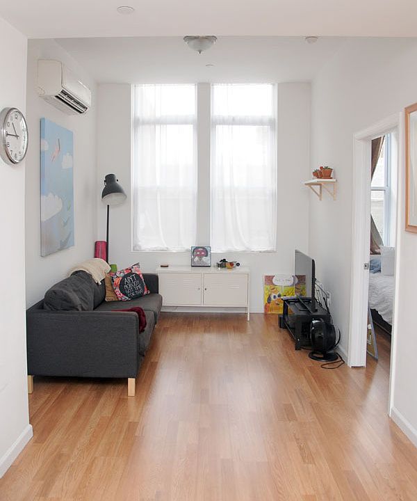 1st image of 261 W 126th St #2F