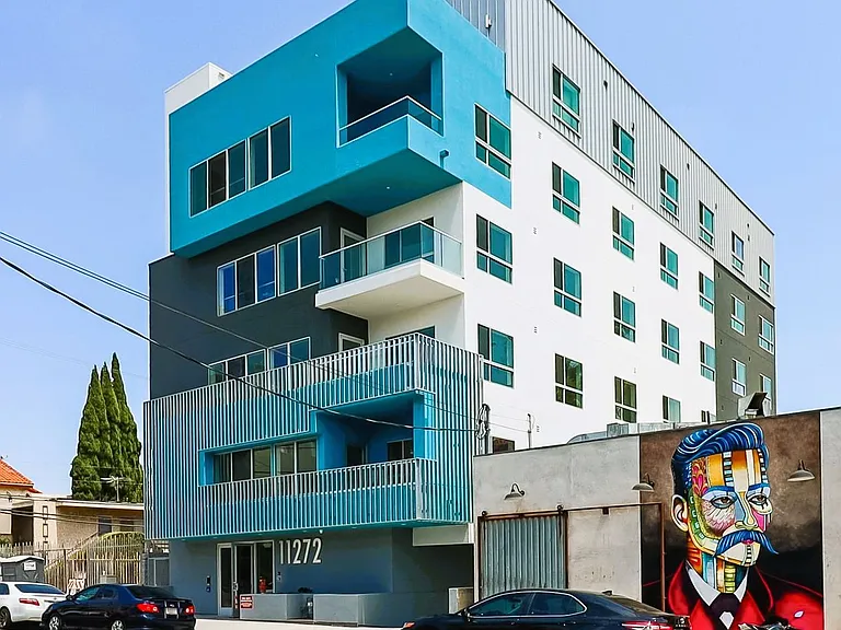 11272 Nebraska Ave — Photo 1