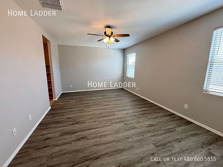 10453 E Cliffrose Ln — Photo 23
