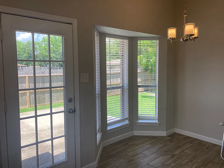 2540 Knoxville Dr — Photo 7