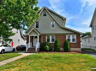 225 Passaic Ave, Hasbrouck Heights, NJ 07604