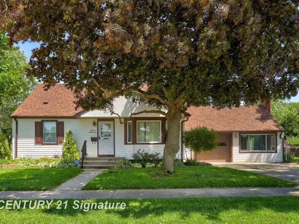 1134 Sutton St, Saginaw, MI 48602